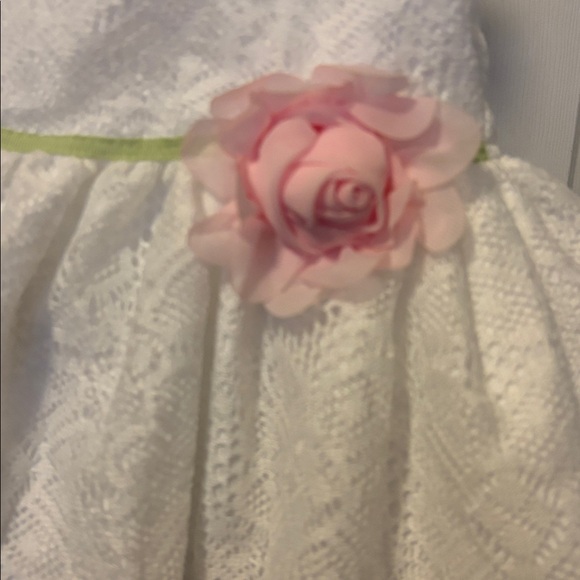 NWT White Lace Dress with Pink Flower - Picture 2 of 6